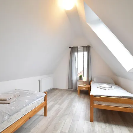Coastal Comfort On Island, Cleaning Included Lejlighed