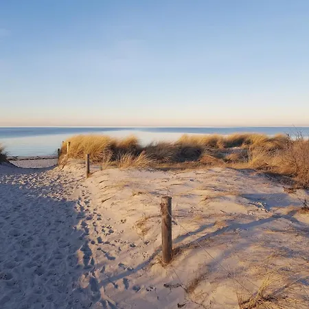 Coastal Comfort On Island, Cleaning Included Poel